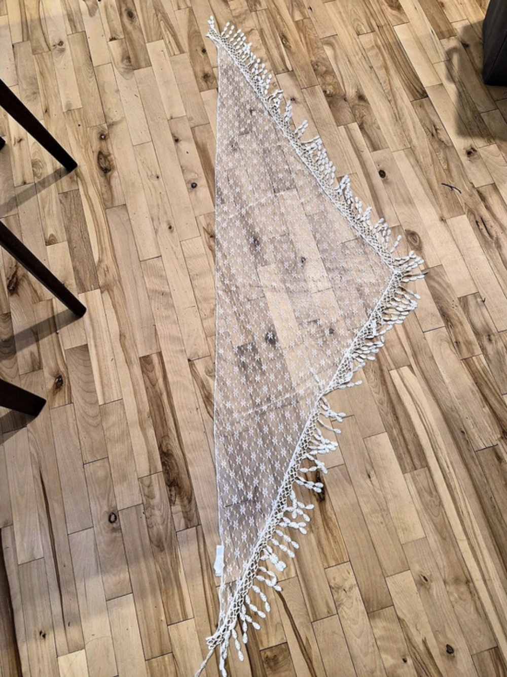 GRENIER Floral Lace Triangle Scarf in White